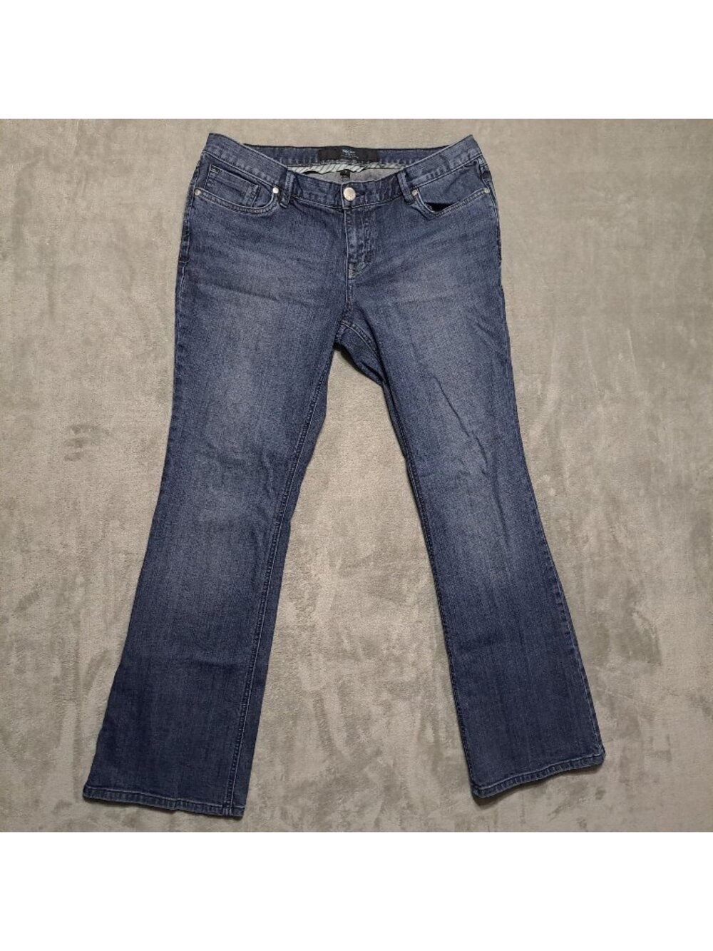 Mossimo Size 12 Blue Denim Jeans Bootcut Mid Rise Zip Fly Casual